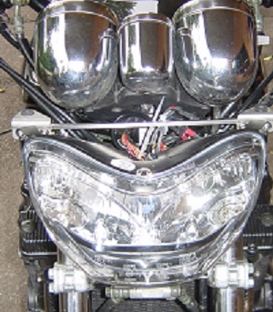 Scheinwerfer Halterahmen.jpg